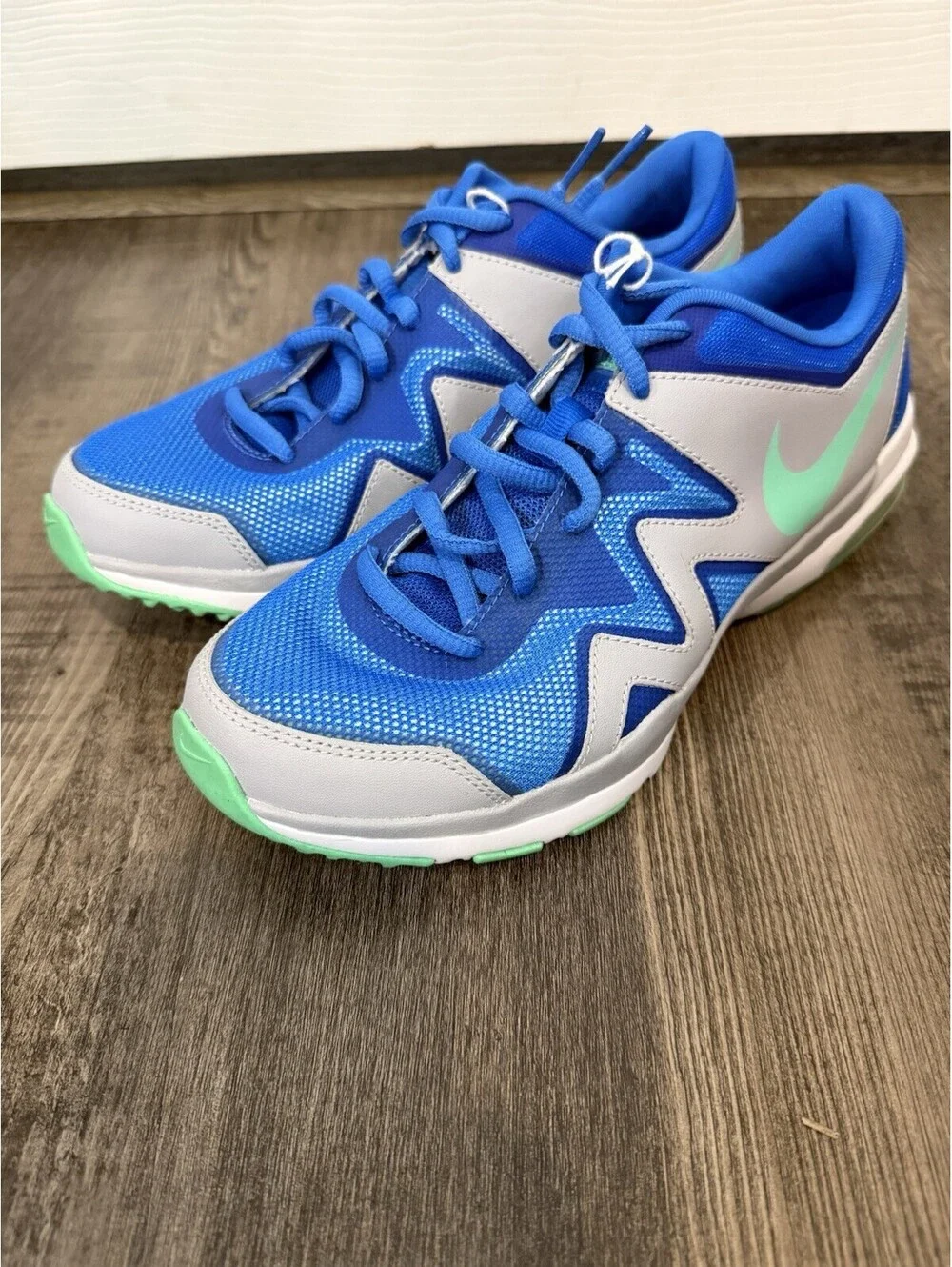 NIKE WOMEN AIR SCULPT TR 2 SHOE BLUE GREEN SZ 7 Sample Rare